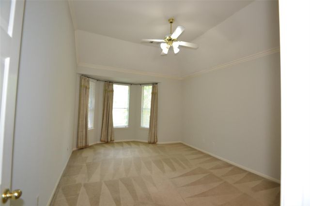 15307 Amesbury Lane, Sugar Land, TX 77478