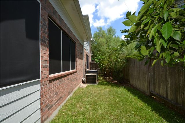 15307 Amesbury Lane, Sugar Land, TX 77478