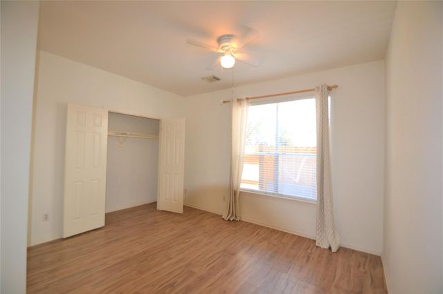 15307 Amesbury Lane, Sugar Land, TX 77478