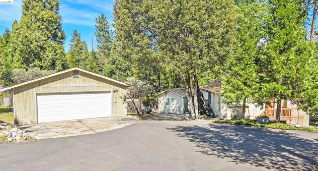 21881 Phoenix Lake Rd, Sonora, CA 95370