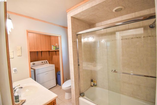 21881 Phoenix Lake Rd, Sonora, CA 95370