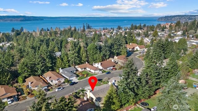 24504 13th Avenue S, Des Moines, WA 98198