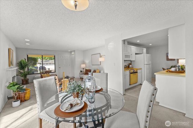 24504 13th Avenue S, Des Moines, WA 98198