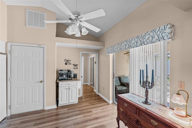 6323 SILVER LAKES DRIVE E, Lakeland, FL 33810