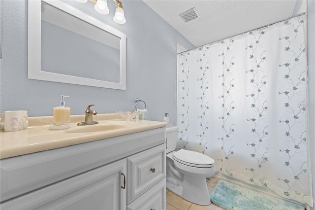 6323 SILVER LAKES DRIVE E, Lakeland, FL 33810