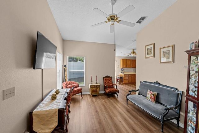 6323 SILVER LAKES DRIVE E, Lakeland, FL 33810