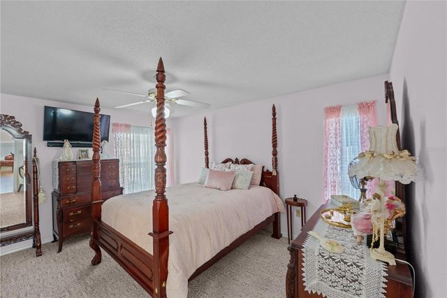 6323 SILVER LAKES DRIVE E, Lakeland, FL 33810