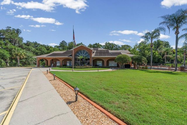 6323 SILVER LAKES DRIVE E, Lakeland, FL 33810