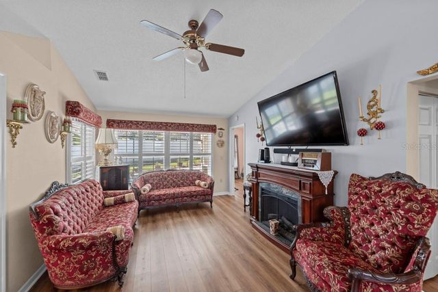 6323 SILVER LAKES DRIVE E, Lakeland, FL 33810