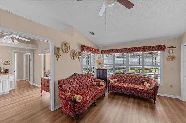 6323 SILVER LAKES DRIVE E, Lakeland, FL 33810