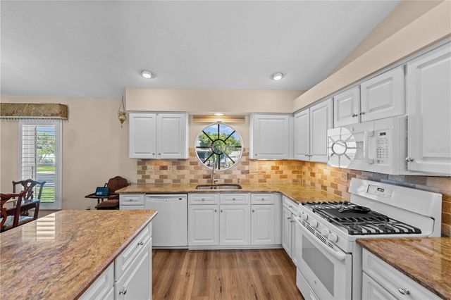 6323 SILVER LAKES DRIVE E, Lakeland, FL 33810