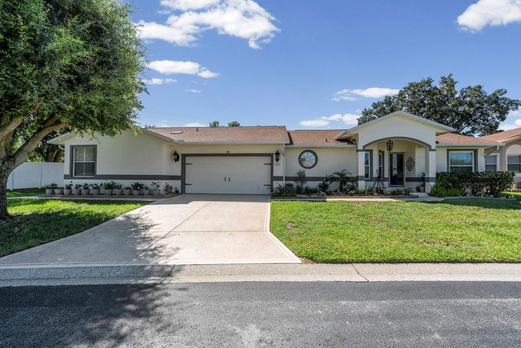 6323 SILVER LAKES DRIVE E, Lakeland, FL 33810