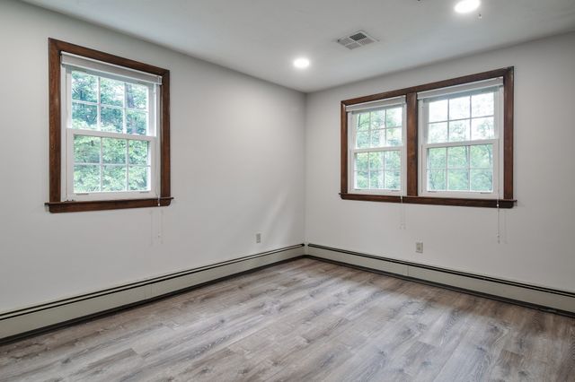 27 Woodland St, Natick, MA 01760