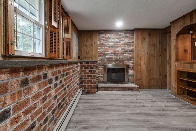 27 Woodland St, Natick, MA 01760