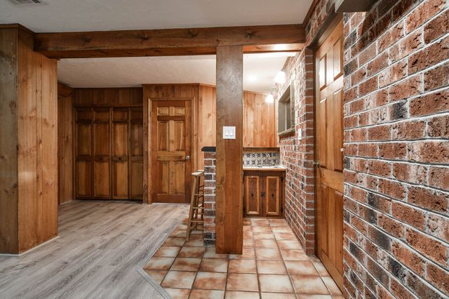 27 Woodland St, Natick, MA 01760