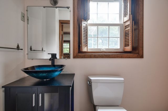 27 Woodland St, Natick, MA 01760