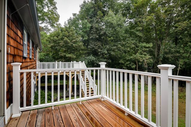 27 Woodland St, Natick, MA 01760