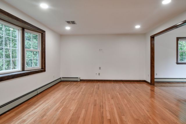 27 Woodland St, Natick, MA 01760