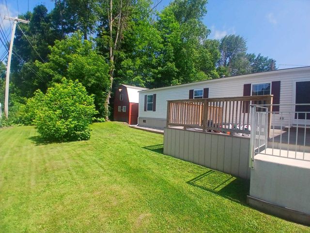3 Daniels Drive, Enfield, NH 03748