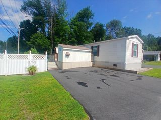 3 Daniels Drive, Enfield, NH 03748