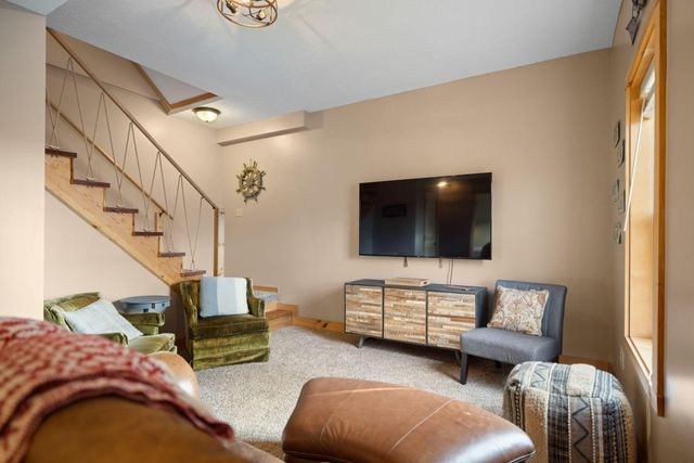 326 Cascade Circle, Russell Springs, KY 42642