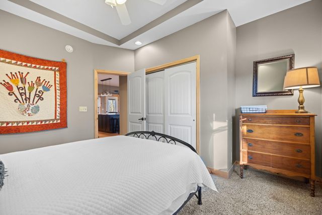 326 Cascade Circle, Russell Springs, KY 42642