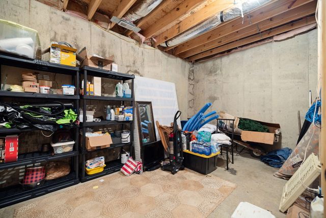 326 Cascade Circle, Russell Springs, KY 42642