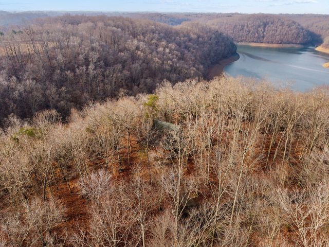 326 Cascade Circle, Russell Springs, KY 42642