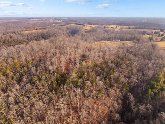 326 Cascade Circle, Russell Springs, KY 42642