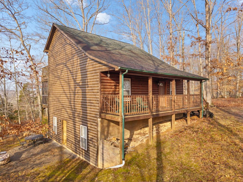 326 Cascade Circle, Russell Springs, KY 42642