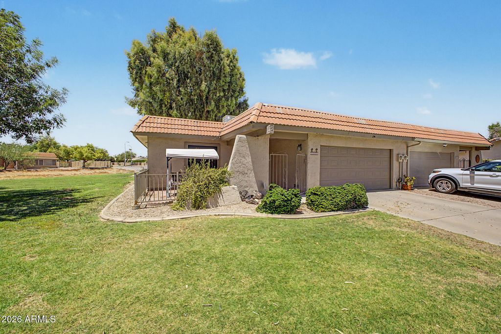 11222 S TALAVI Lane, Phoenix, AZ 85044 — photo 2