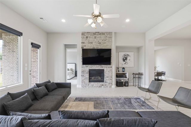 616 Bosque River Drive, Mckinney, TX 75071