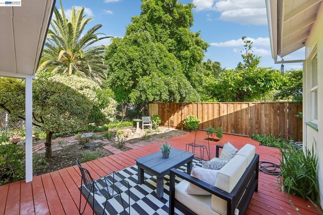 1970 N 6Th St, Concord, CA 94519