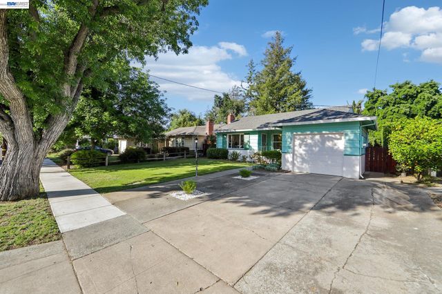1970 N 6Th St, Concord, CA 94519