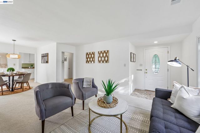 1970 N 6Th St, Concord, CA 94519