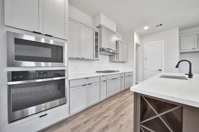 4506 Magnolia Bend Drive, Rosharon, TX 77583