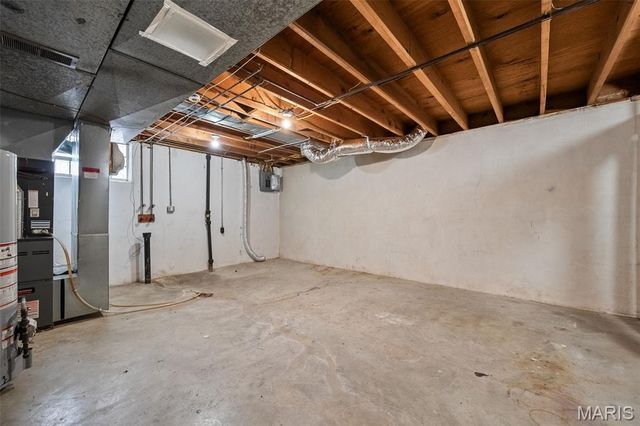 11008 Baywood Terrace, St Louis, MO 63126