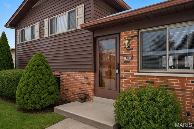 11008 Baywood Terrace, St Louis, MO 63126