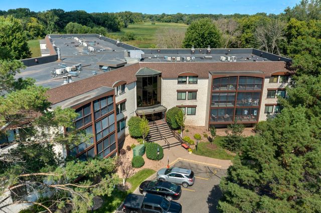 4710 58th Avenue N 219, Crystal, MN 55429