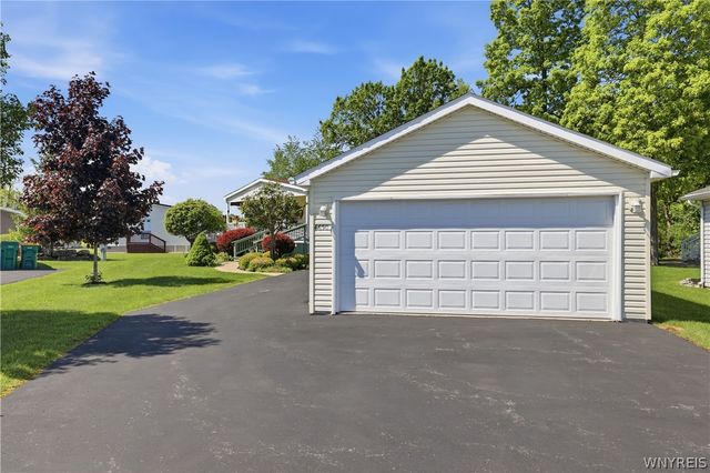 4650 Stonebridge, Clarence, NY 14031