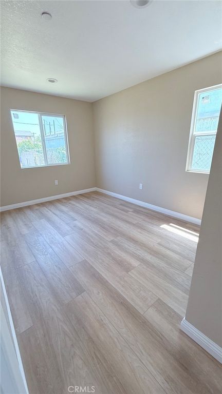 Image 27 of property listing at 11154 Towne, Los Angeles, CA 90061