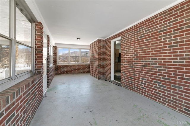 1982 Lawyers Rd, Lynchburg, VA 24501