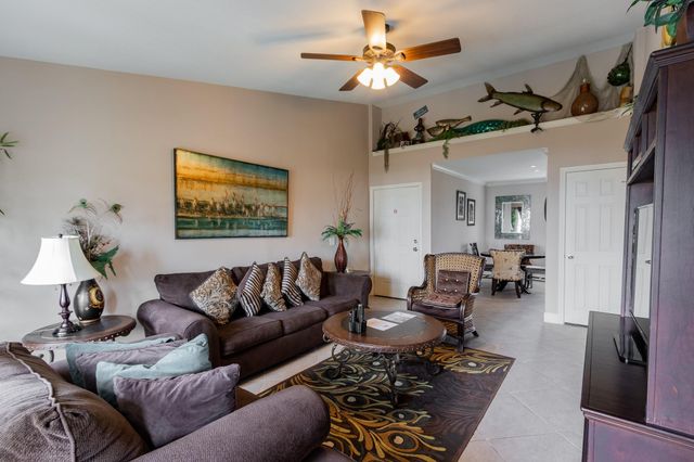 7000 Seawall Boulevard 833, Galveston, TX 77551