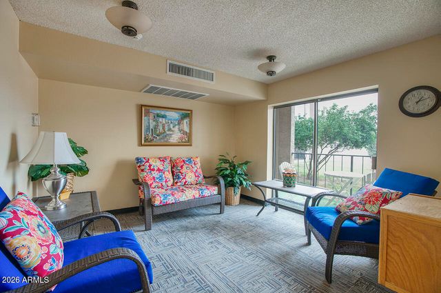 3033 E DEVONSHIRE Avenue 3032, Phoenix, AZ 85016