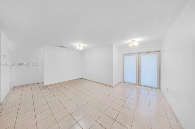 72 SW 113th Ave, Sweetwater, FL 33174