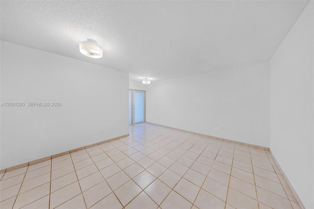 72 SW 113th Ave, Sweetwater, FL 33174