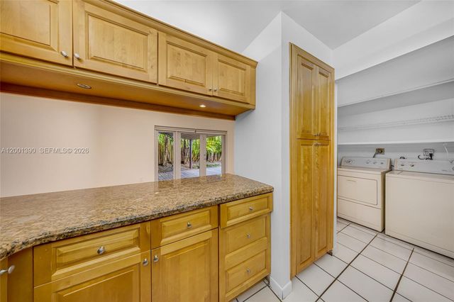 72 SW 113th Ave, Sweetwater, FL 33174