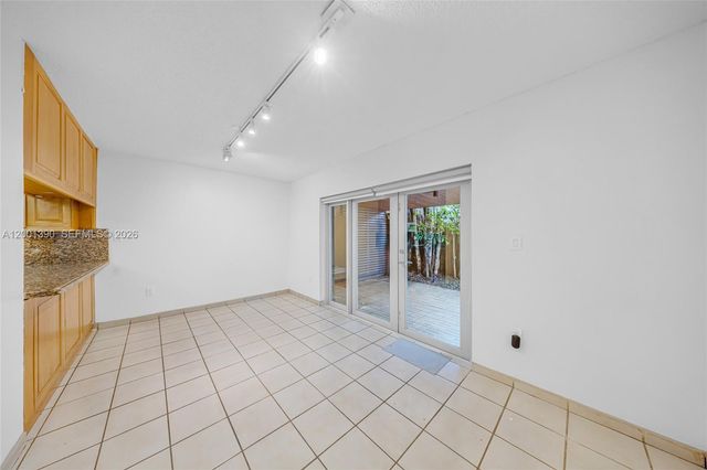 72 SW 113th Ave, Sweetwater, FL 33174