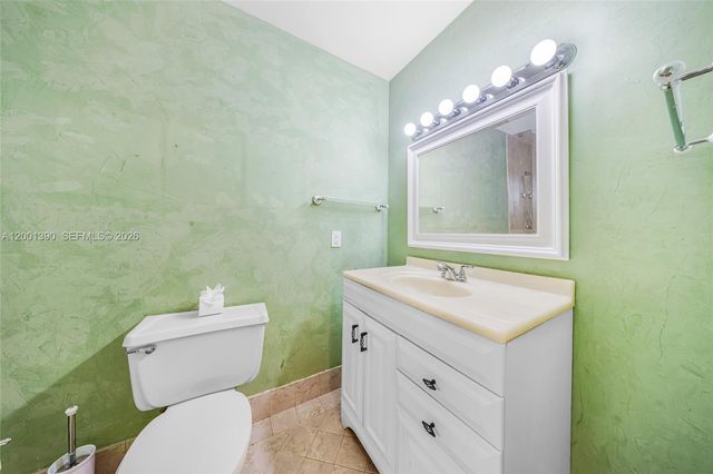 72 SW 113th Ave, Sweetwater, FL 33174