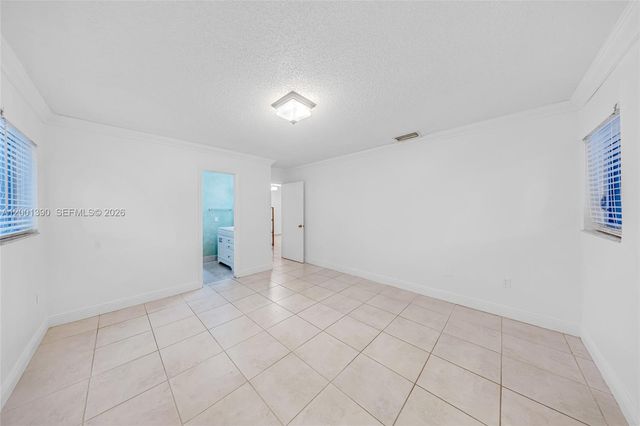 72 SW 113th Ave, Sweetwater, FL 33174